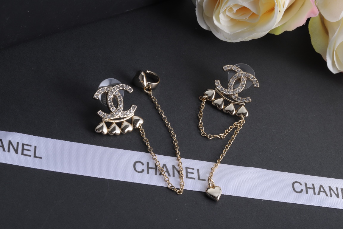 【CHANEL 】 シャネル   ファッションスタイルのイヤリング-BRAND OFF