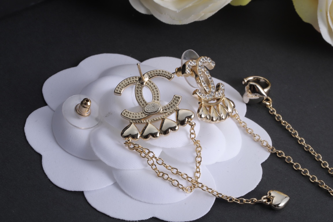 【CHANEL 】 シャネル   ファッションスタイルのイヤリング-BRAND OFF