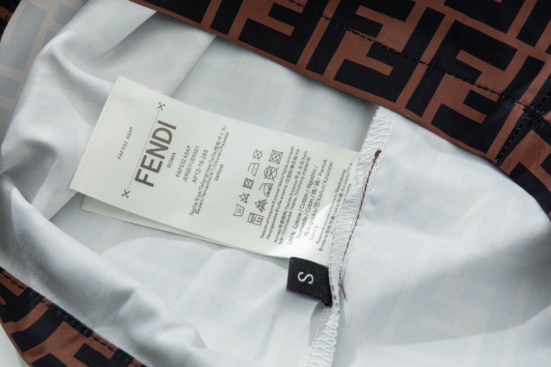 【FENDI   公式旗艦店】フェンディ   ショートパンツ  ご好評に付き再入荷！-BRAND OFF