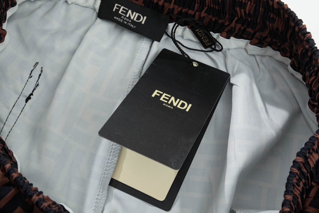 【FENDI   公式旗艦店】フェンディ   ショートパンツ  ご好評に付き再入荷！-BRAND OFF