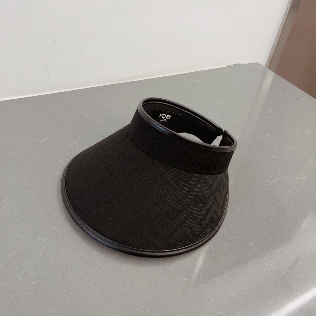 【FENDI  フェンディ】【数量限定】空のシルクハット-BRAND OFF