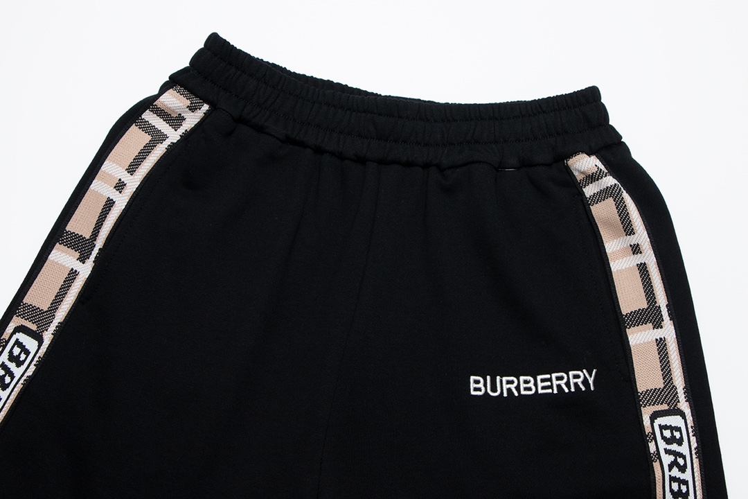 【BURBERRY  公式旗艦店】バーバリー   ショートパンツ  ご好評に付き再入荷！-BRAND OFF