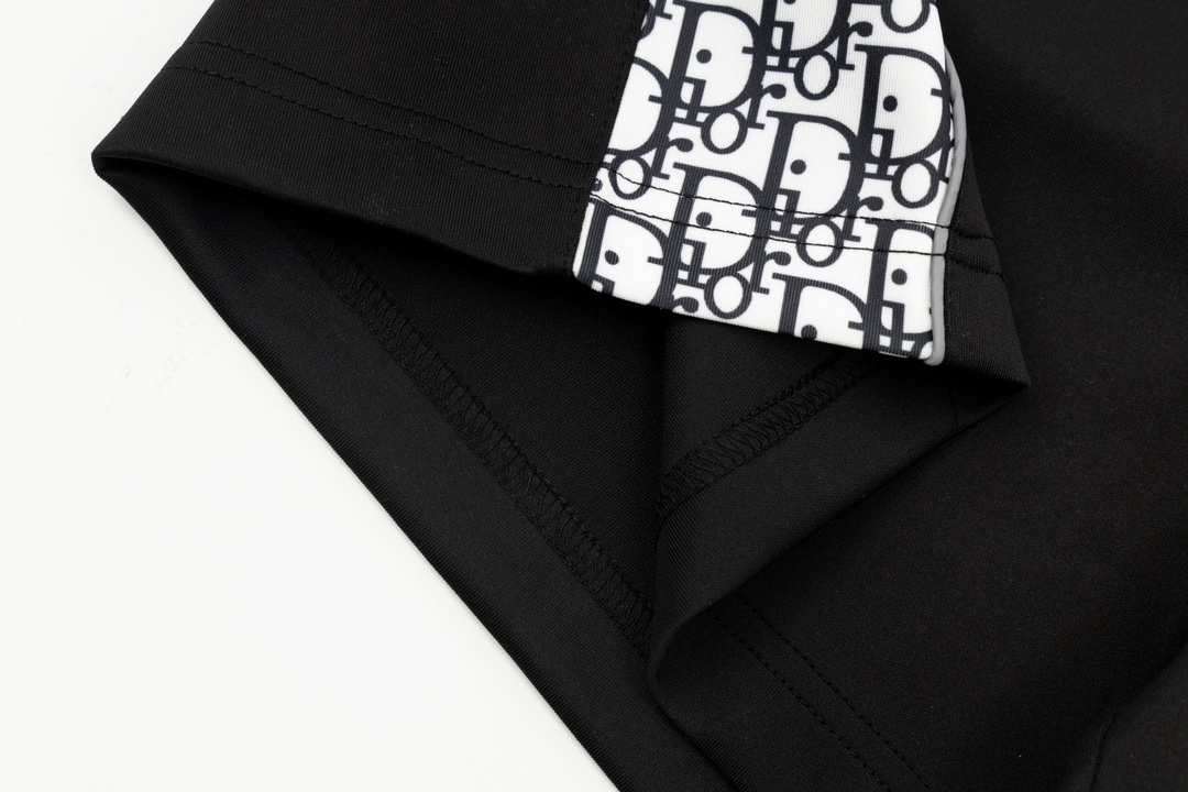 【DIOR   公式旗艦店】ディオール   ショートパンツご好評に付き再入荷！-BRAND OFF