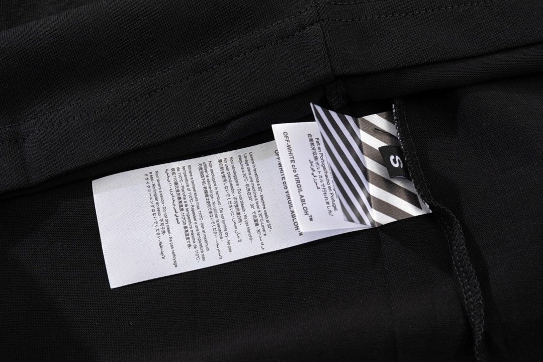 【OFF-WHITE 公式旗艦店】オフホワイト   Tシャツ ご好評に付き再入荷！-BRAND OFF