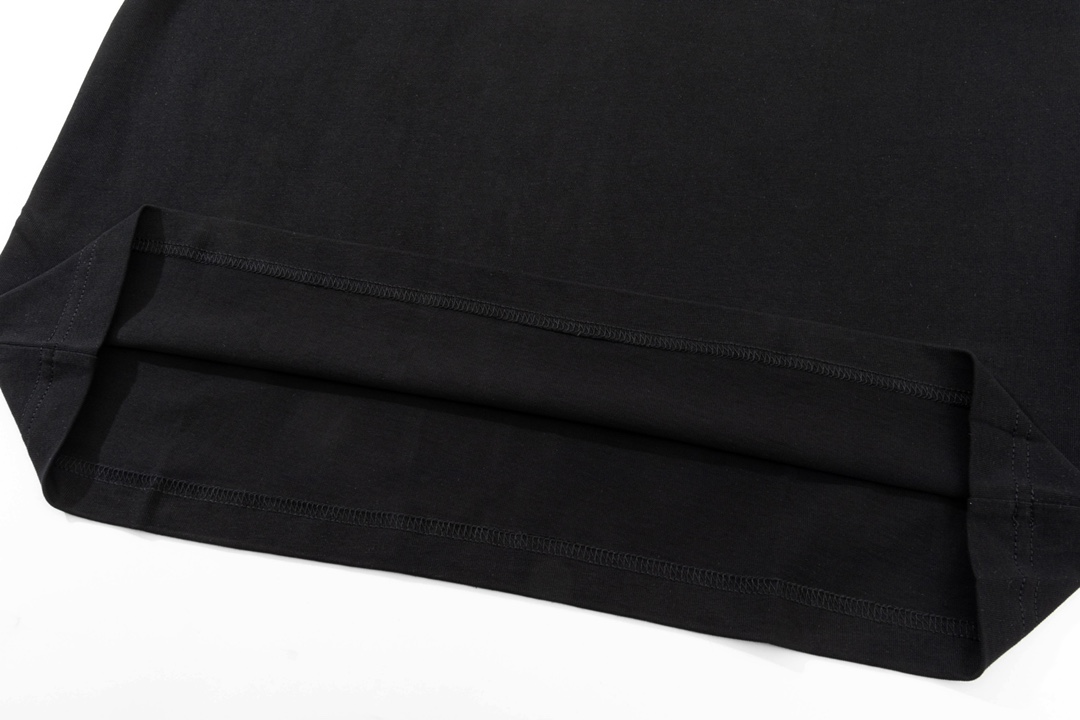 【OFF-WHITE 公式旗艦店】オフホワイト   Tシャツ ご好評に付き再入荷！-BRAND OFF