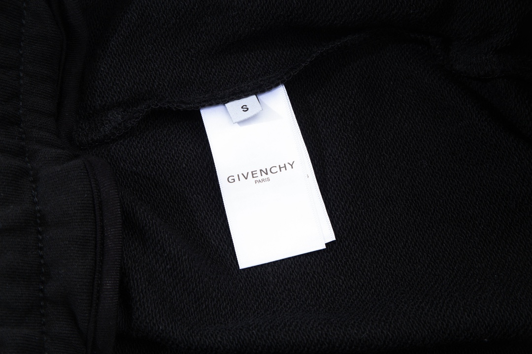 【GIVENCHY 公式旗艦店】ジバンシー   ショートパンツご好評に付き再入荷！-BRAND OFF