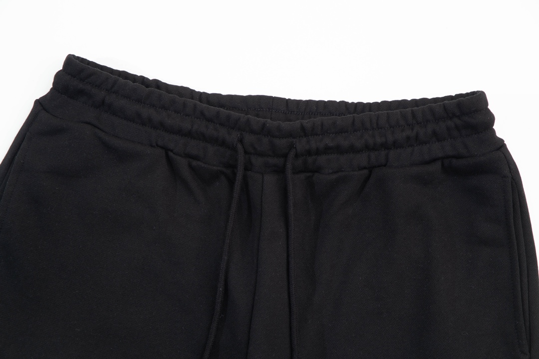 【GIVENCHY 公式旗艦店】ジバンシー   ショートパンツご好評に付き再入荷！-BRAND OFF