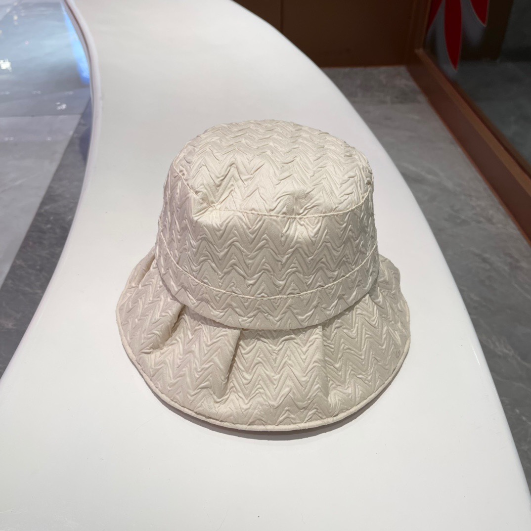 LOUIS VUITTON(ルイヴィトン )フィッシャーマンズハット-BRAND OFF