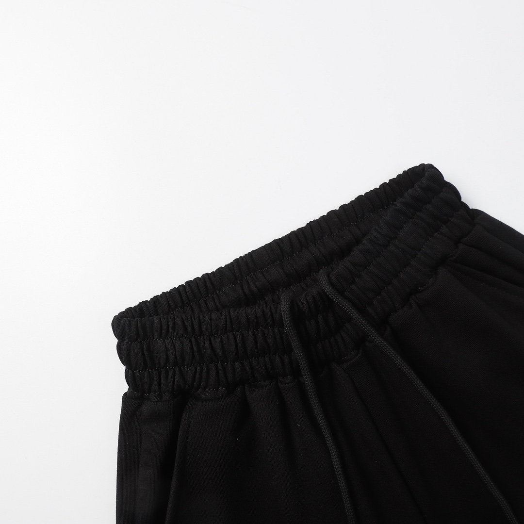 【2026】【GIVENCHY   公式旗艦店】ジバンシー    ショートパンツ  ご好評に付き再入荷！-BRAND OFF