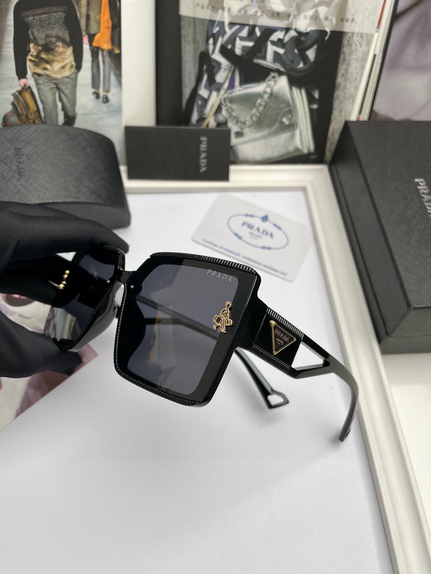 PRADA(プラダ) サングラス-BRAND OFF