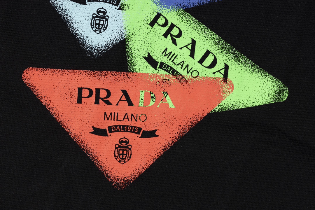 【2026】【PRADA 公式旗艦店】 プラダ  Tシャツ  ご好評に付き再入荷！-BRAND OFF