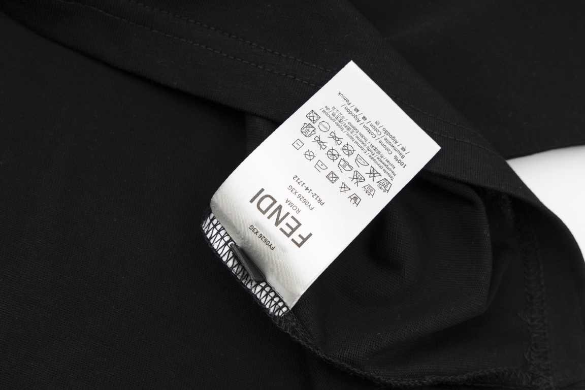 【2026】【FENDI  公式旗艦店】フェンディ   Tシャツご好評に付き再入荷！-BRAND OFF