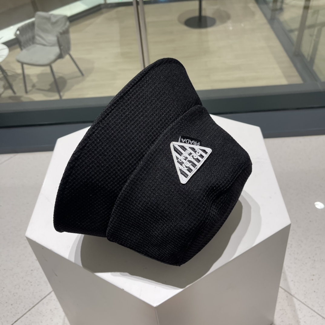 PRADA (プラダ)フィッシャーマンズハット-BRAND OFF