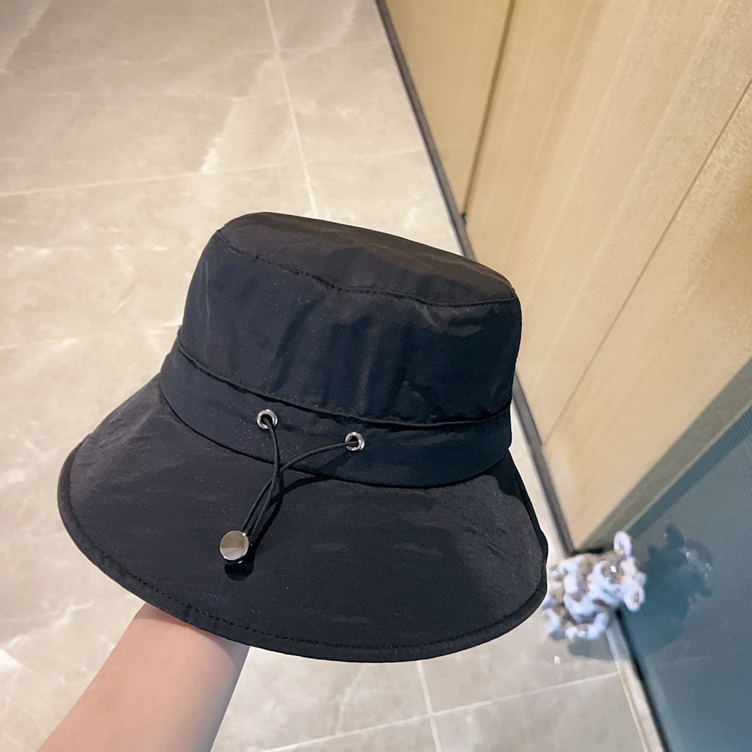 PRADA (プラダ)フィッシャーマンズハット-BRAND OFF