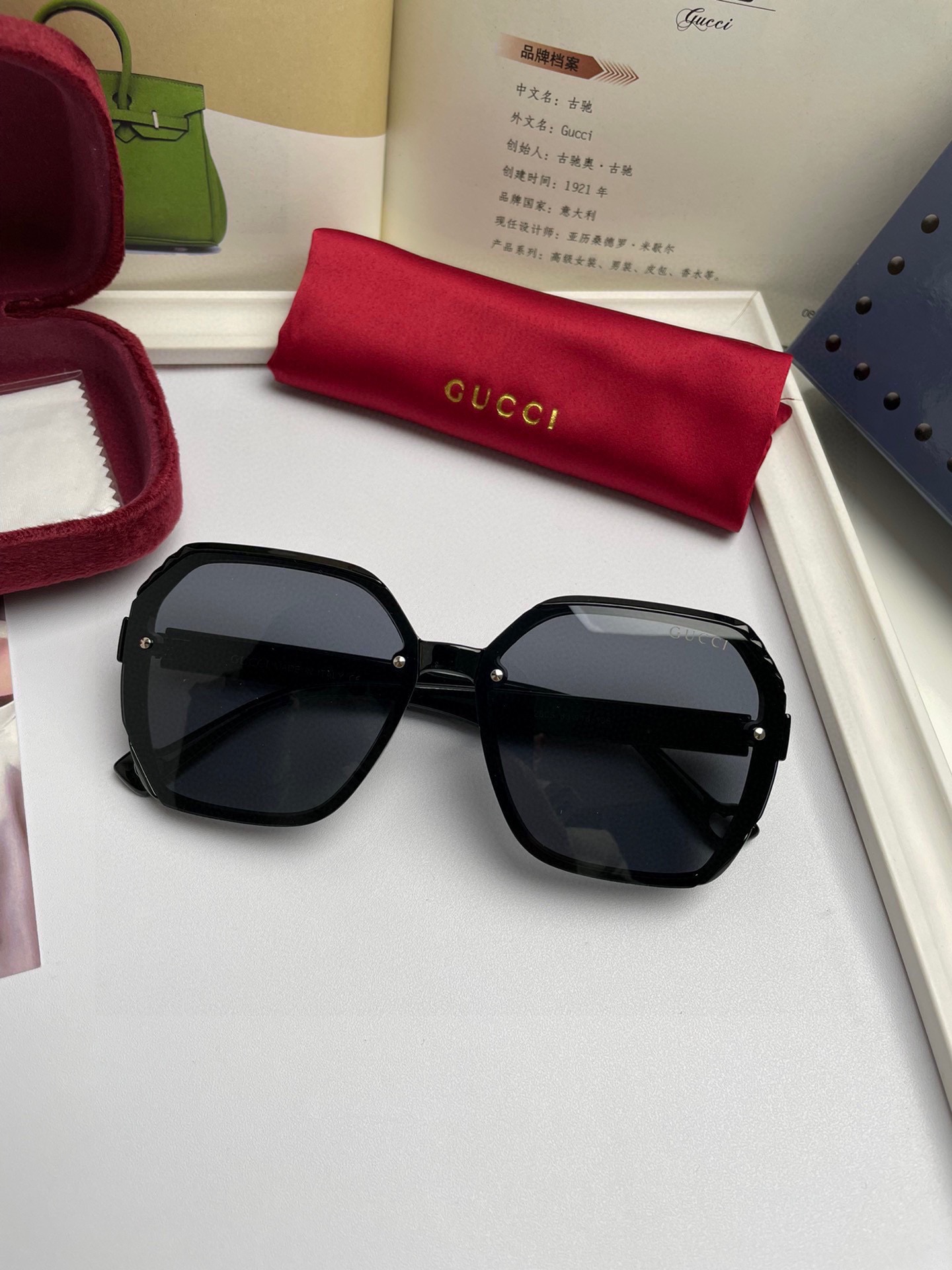 GUCCI(クッチ ) サングラス-BRAND OFF