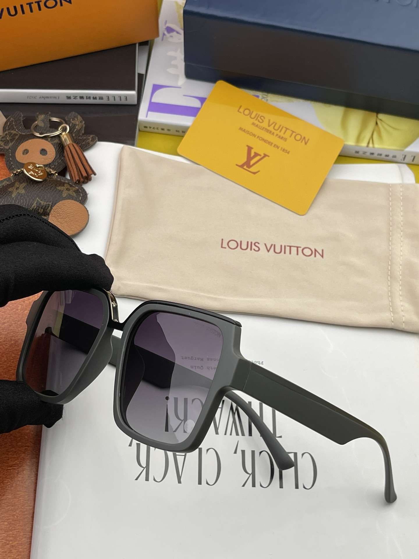 LOUIS VUITTON(ルイヴィトン ) サングラス-BRAND OFF