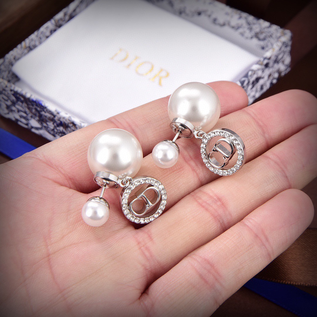 【2026】【DIOR】 ディオール   ファッションスタイルのイヤリング-BRAND OFF