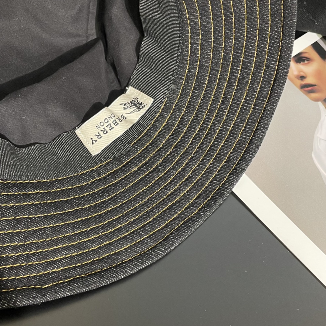 BURBERRY(バーバリー)フィッシャーマンズハット  241011-BRAND OFF