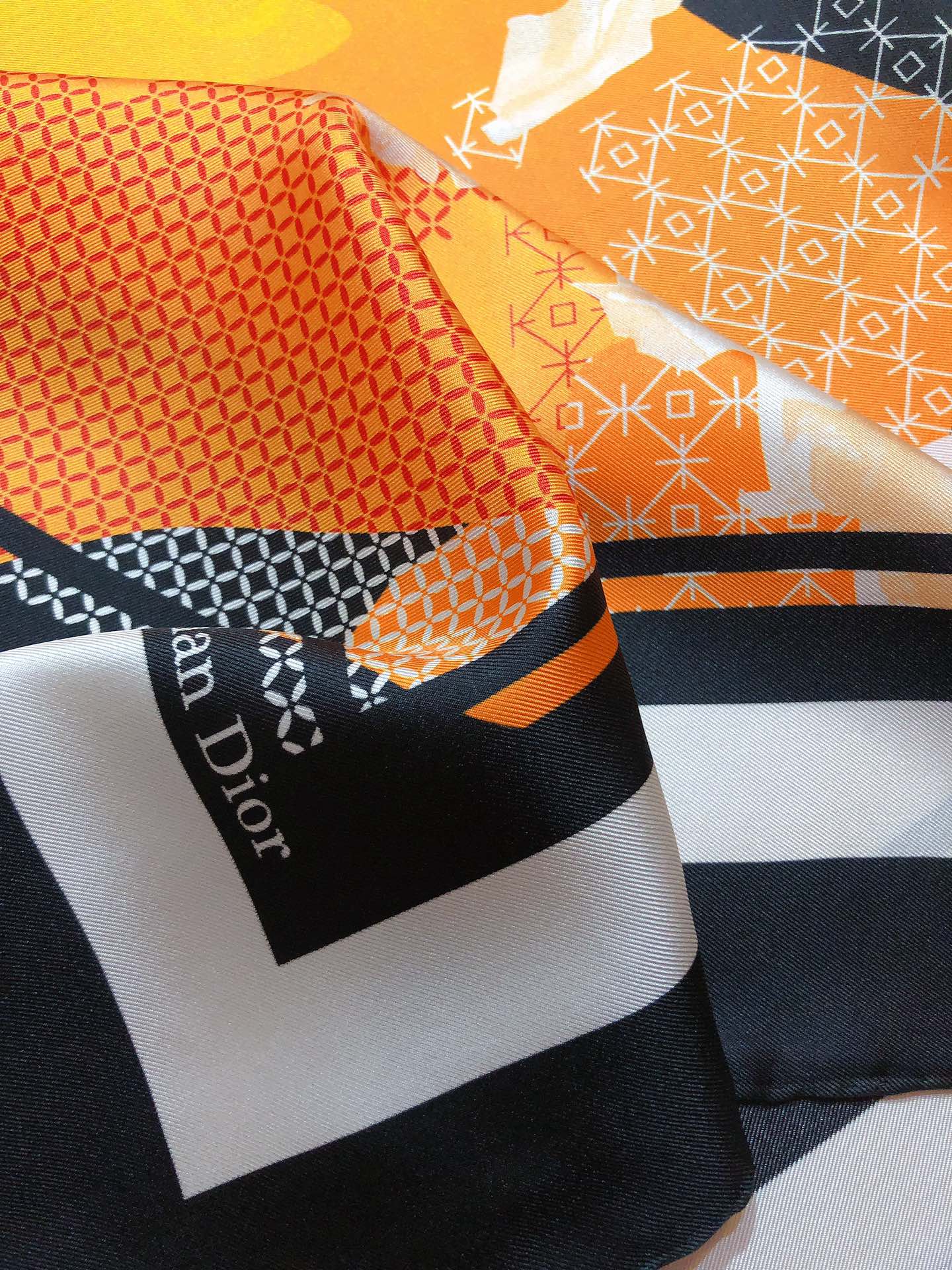 【DIOR  ディオール 】スカーフ90*90cm  241108-BRAND OFF