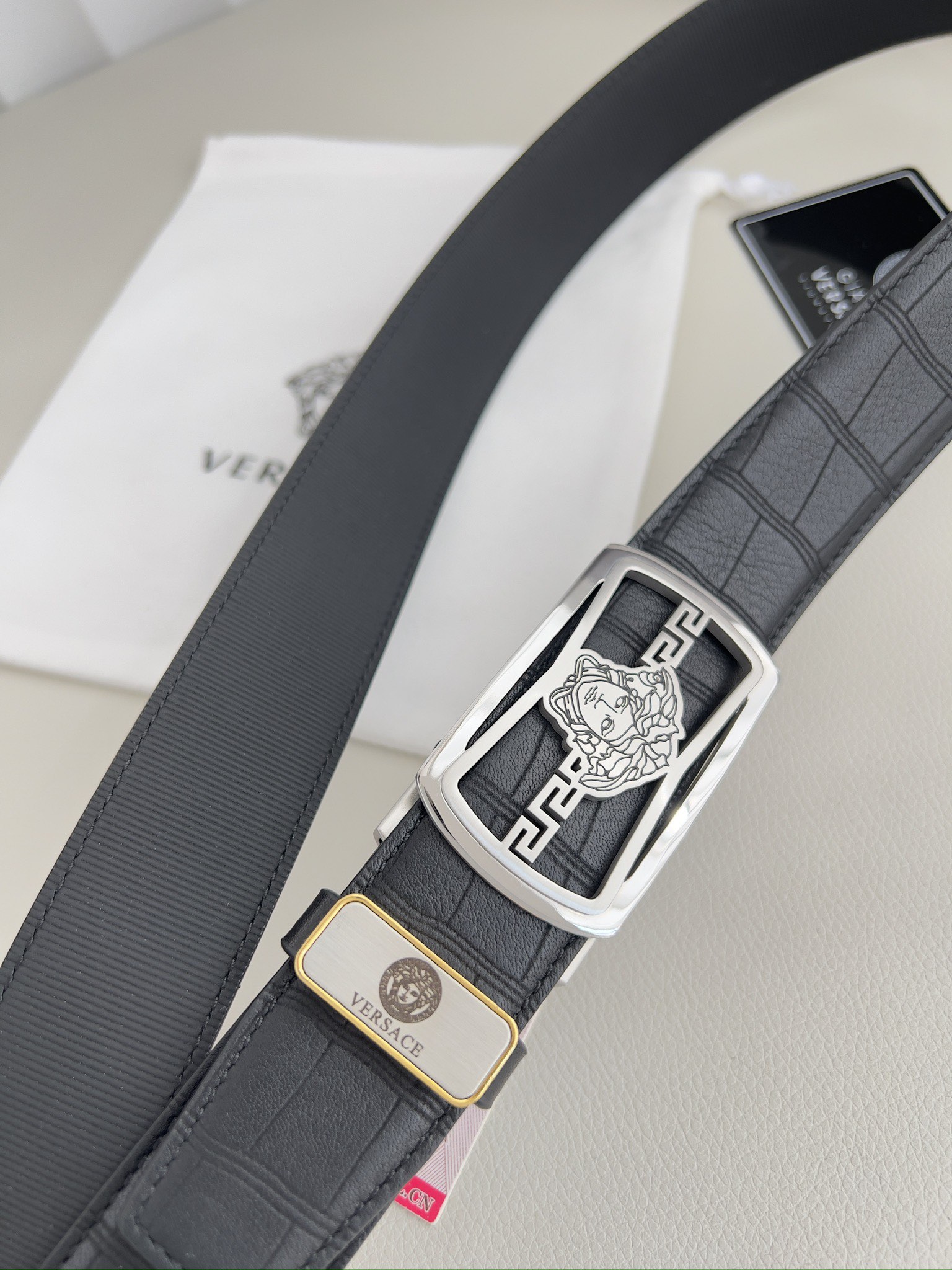 【VERSACE】(ヴェルサーチ) 3.5cmベルト メンズ 24706-BRAND OFF