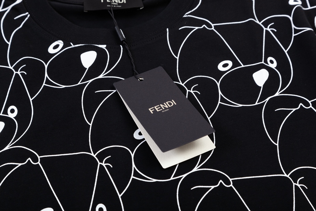 【2026】【FENDI 公式旗艦店】フェンディ  Tシャツ ご好評に付き再入荷！-BRAND OFF