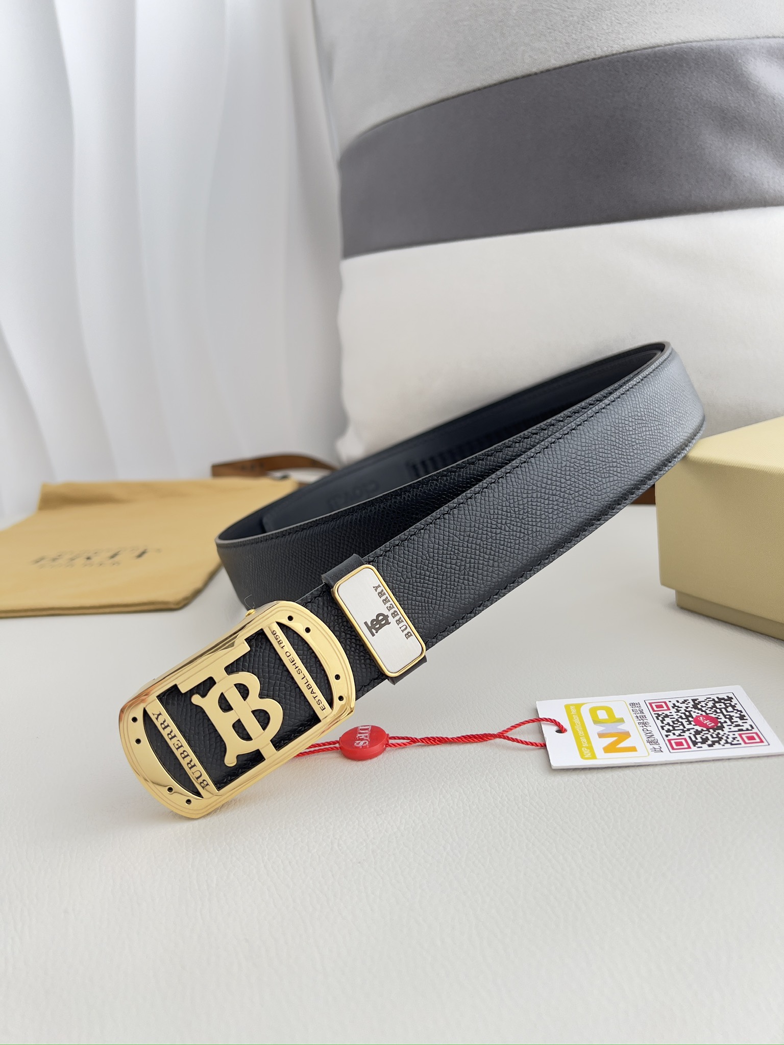 【BURBERRY】(バーバリー) 3.5cmベルト メンズ-BRAND OFF