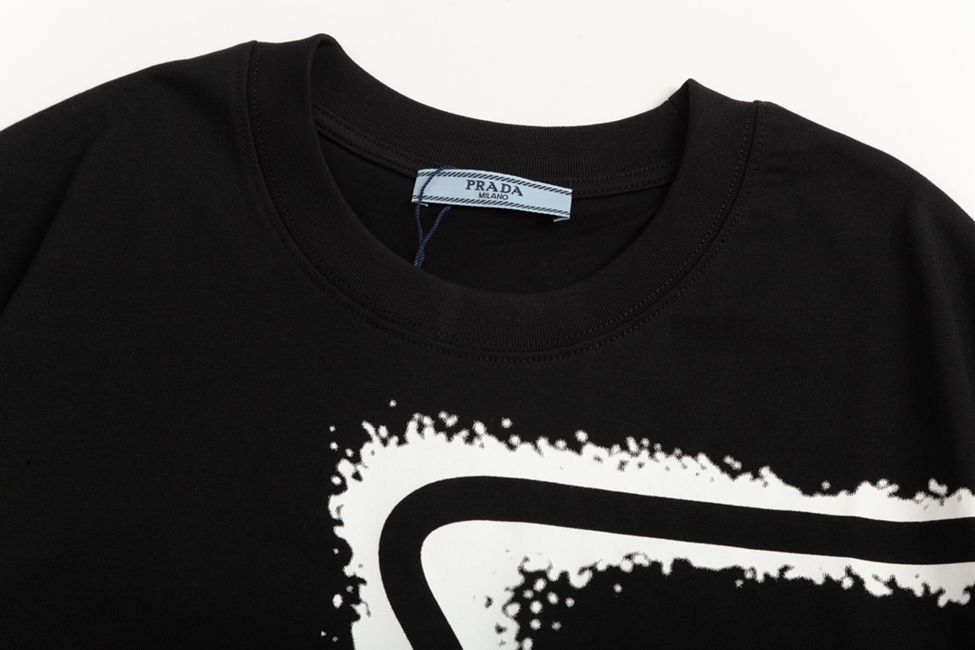 【2026】【PRADA  公式旗艦店】プラダ  Tシャツ ご好評に付き再入荷！-BRAND OFF