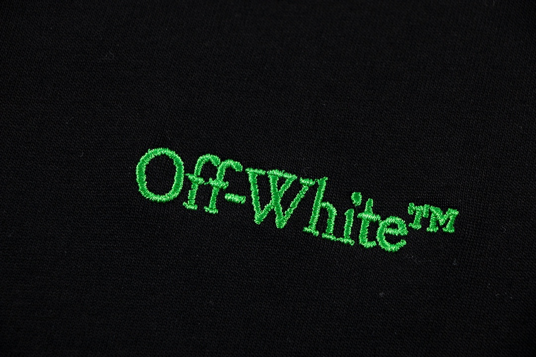 【OFF-WHITE 公式旗艦店】オフホワイト  Tシャツ ご好評に付き再入荷！24629-BRAND OFF