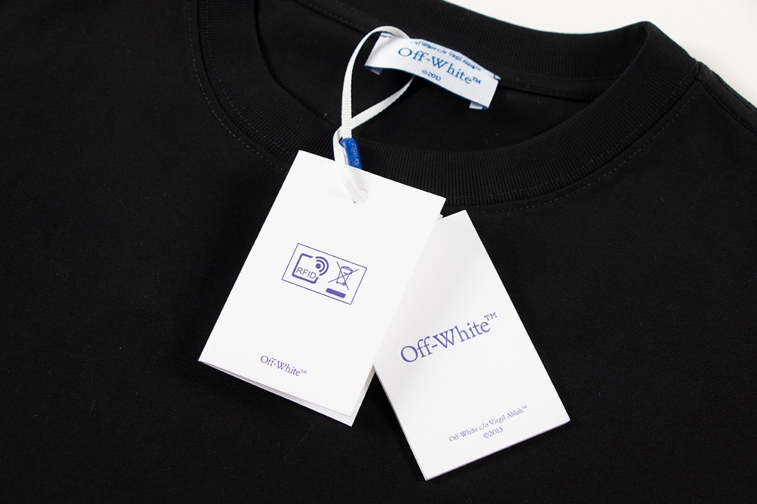 【OFF-WHITE 公式旗艦店】オフホワイト  Tシャツ ご好評に付き再入荷！24629-BRAND OFF