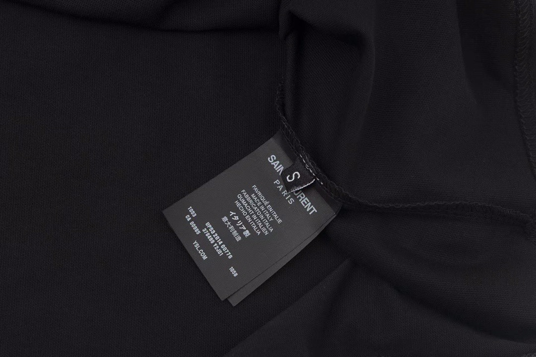 【YSL SAINT LAURENT 公式旗艦店】サンローラン Tシャツ ご好評に付き再入荷！-BRAND OFF