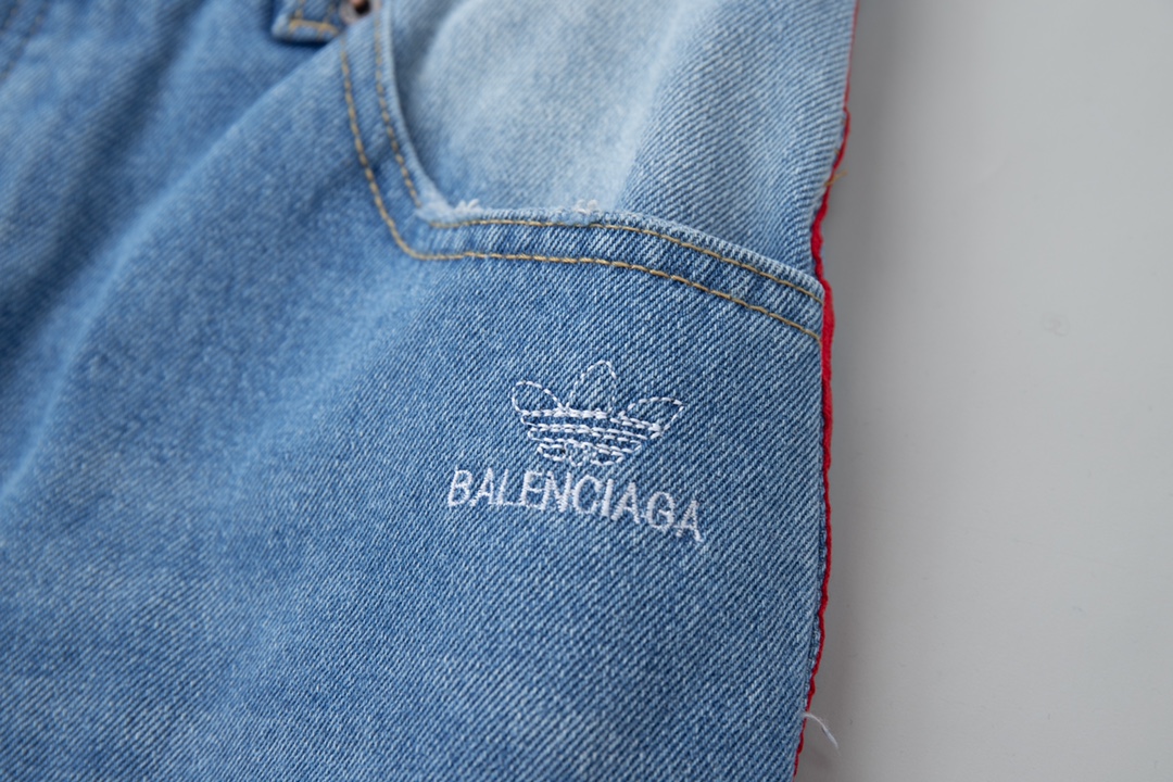 【BALENCIAGA  公式旗艦店】バレンシアガ   ショートパンツ  ご好評に付き再入荷！-BRAND OFF