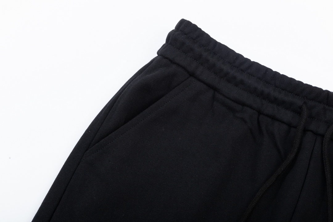 【CHROME HEARTS  公式旗艦店】クロムハーツ  ショートパンツ  ご好評に付き再入荷！-BRAND OFF