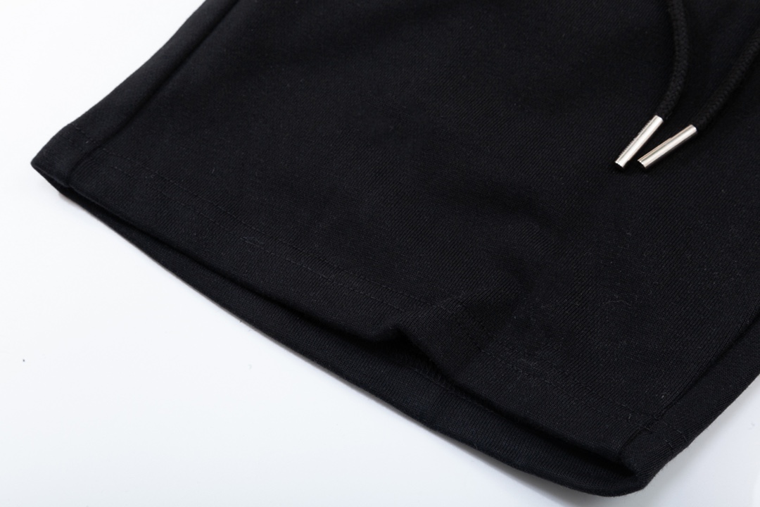 【CHROME HEARTS  公式旗艦店】クロムハーツ  ショートパンツ  ご好評に付き再入荷！-BRAND OFF