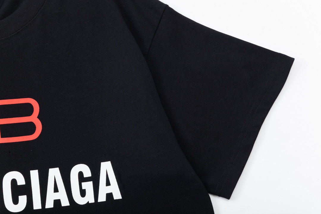 【2026】【BALENCIAGA  公式旗艦店】バレンシアガ  Tシャツ ご好評に付き再入荷！-BRAND OFF