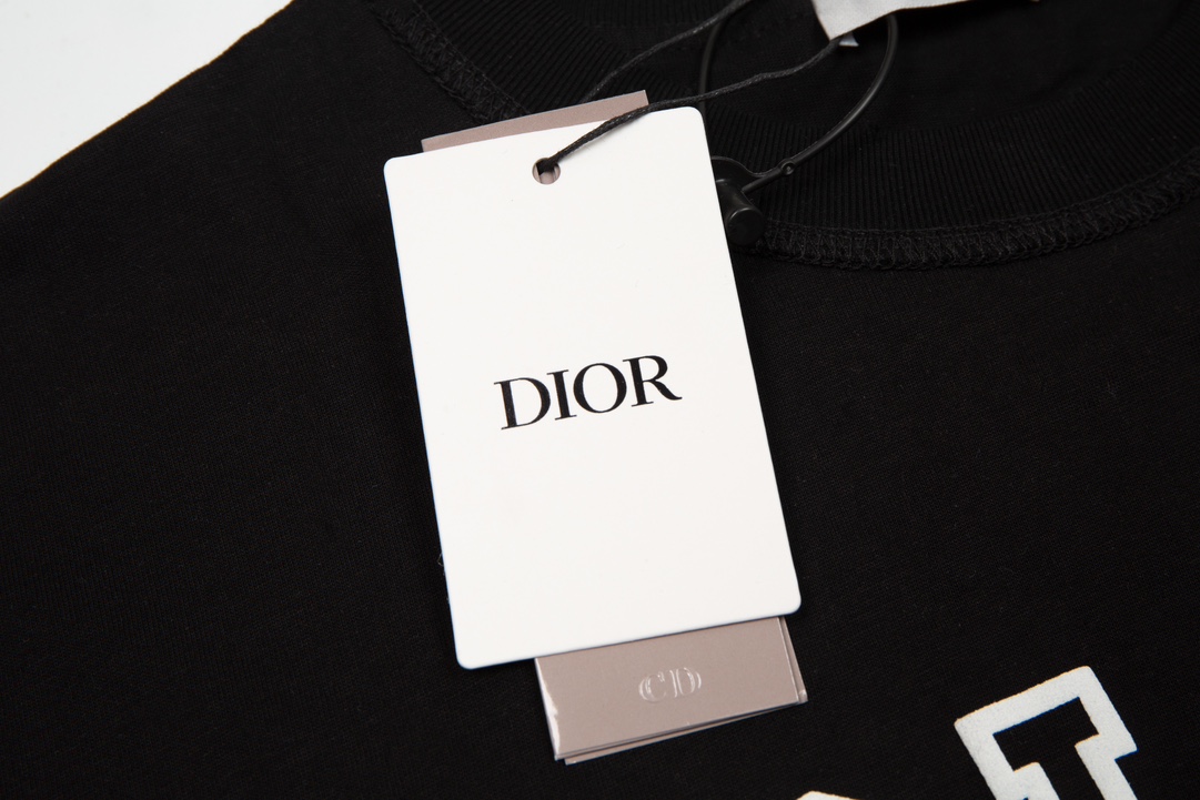 【2026】【DIOR  公式旗艦店】ディオール  Tシャツ ご好評に付き再入荷！-BRAND OFF
