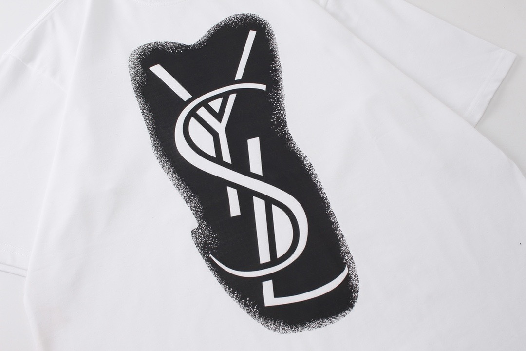 【YSL SAINT LAURENT 公式旗艦店】サンローラン Tシャツ ご好評に付き再入荷！-BRAND OFF