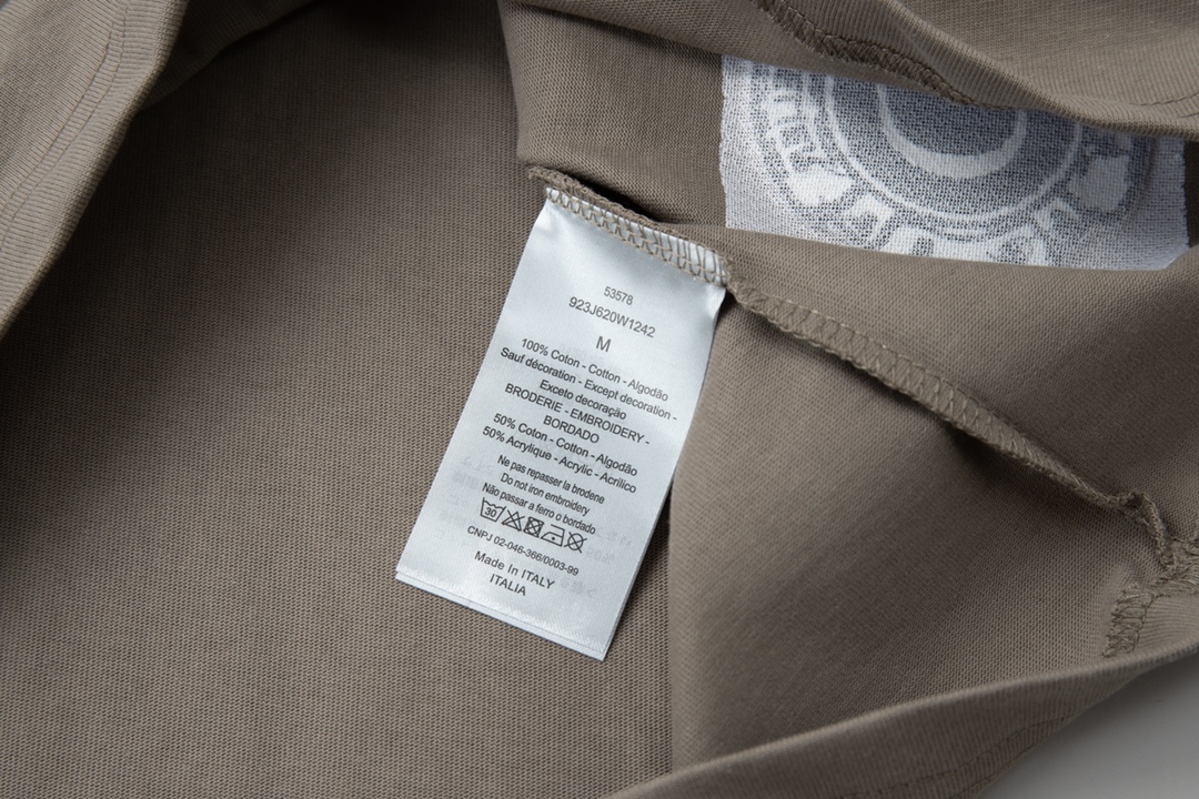 【2026】【DIOR  公式旗艦店】ディオール  Tシャツ ご好評に付き再入荷！-BRAND OFF