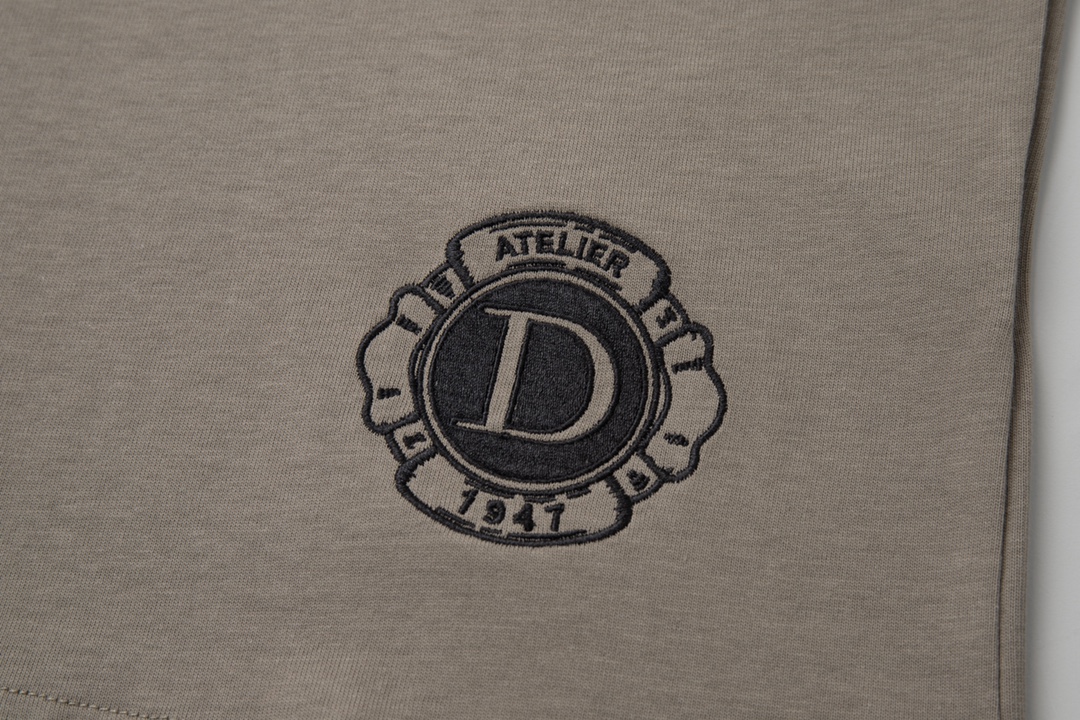 【2026】【DIOR  公式旗艦店】ディオール  Tシャツ ご好評に付き再入荷！-BRAND OFF