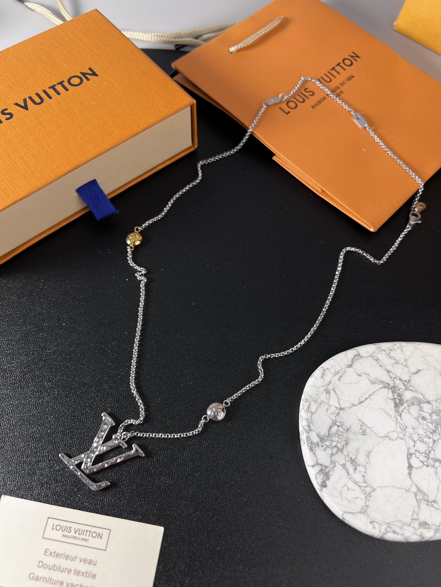 【LOUIS VUITTON】ネックレス、新しいネックレス万能シンプルファッションオーナメント-BRAND OFF