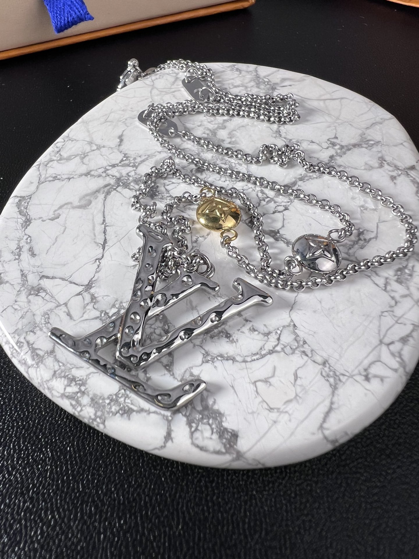 【LOUIS VUITTON】ネックレス、新しいネックレス万能シンプルファッションオーナメント-BRAND OFF