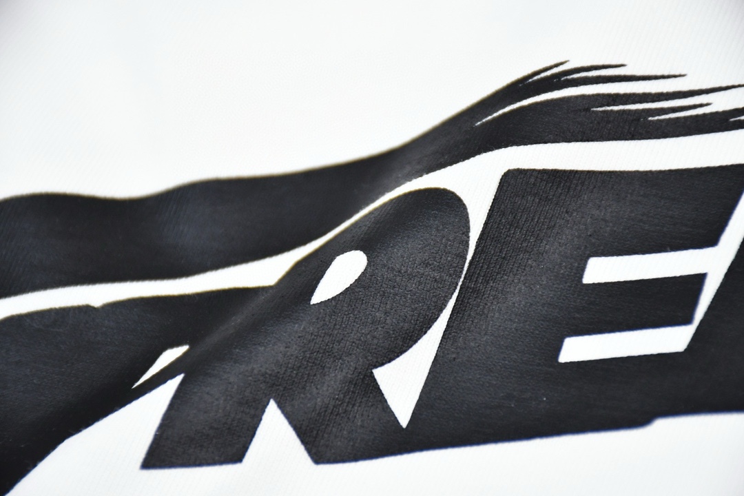 【Supreme   公式旗艦店】シュプリーム   Tシャツご好評に付き再入荷！-BRAND OFF