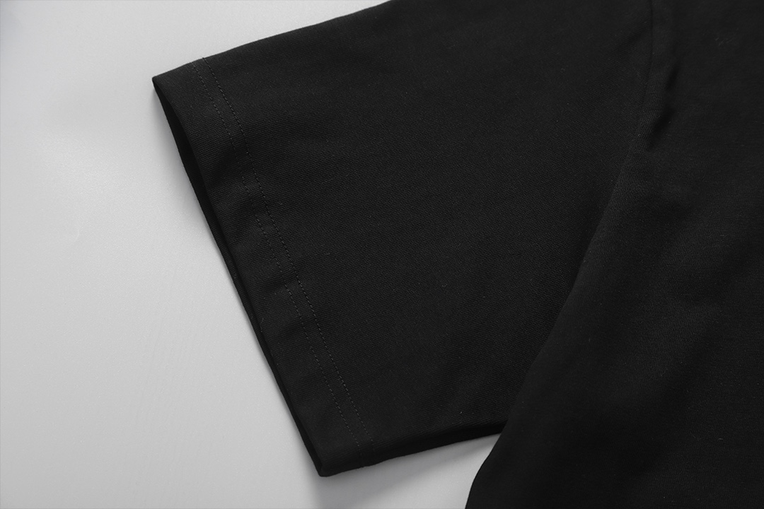 【CELINE  公式旗艦店】セリーヌ  Tシャツ ご好評に付き再入荷！-BRAND OFF