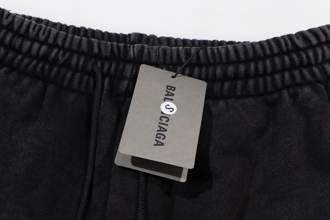 【BALENCIAGA  公式旗艦店】バレンシアガ   ショートパンツ  ご好評に付き再入荷！-BRAND OFF