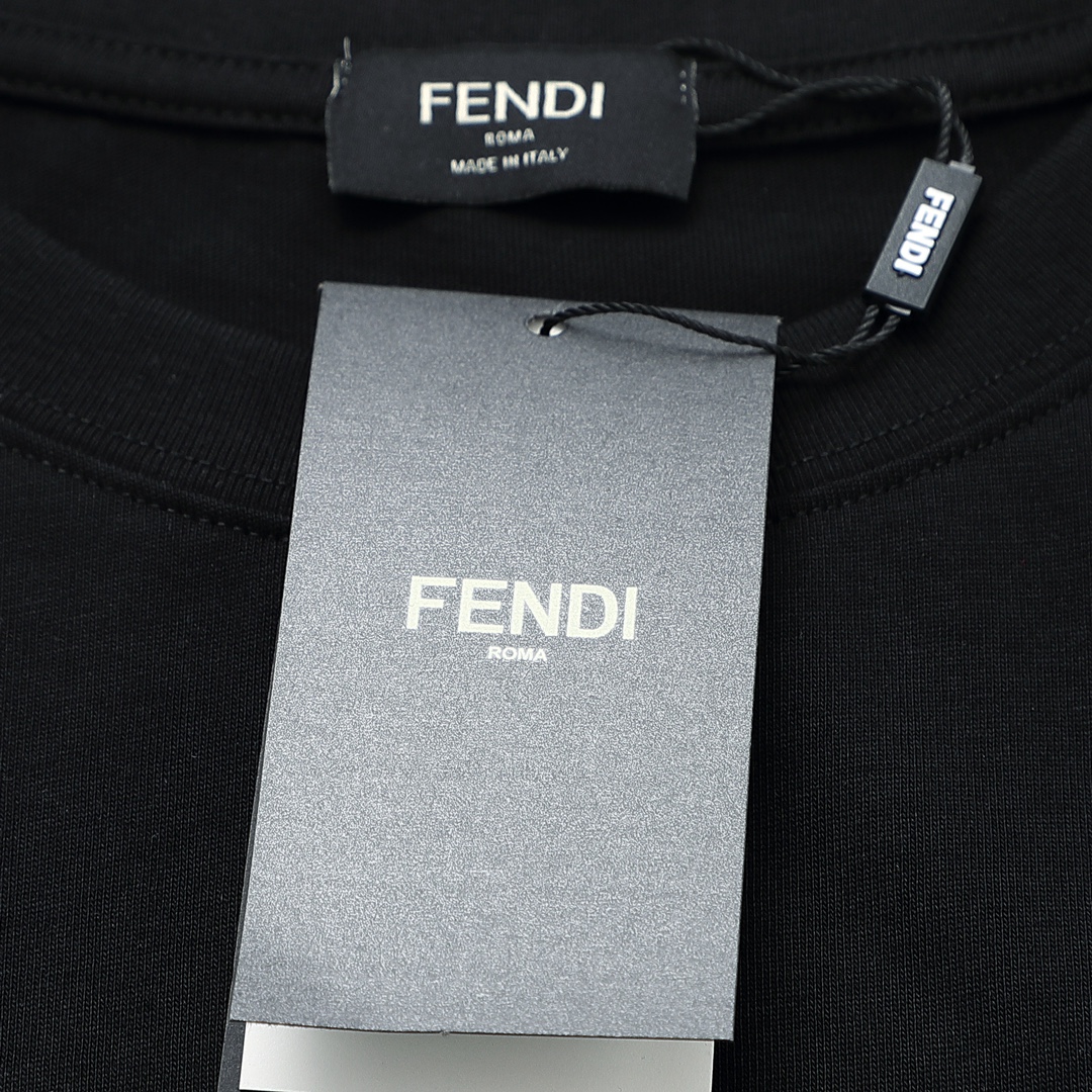 【2026】【FENDI 公式旗艦店】フェンディ   Tシャツ ご好評に付き再入荷！-BRAND OFF