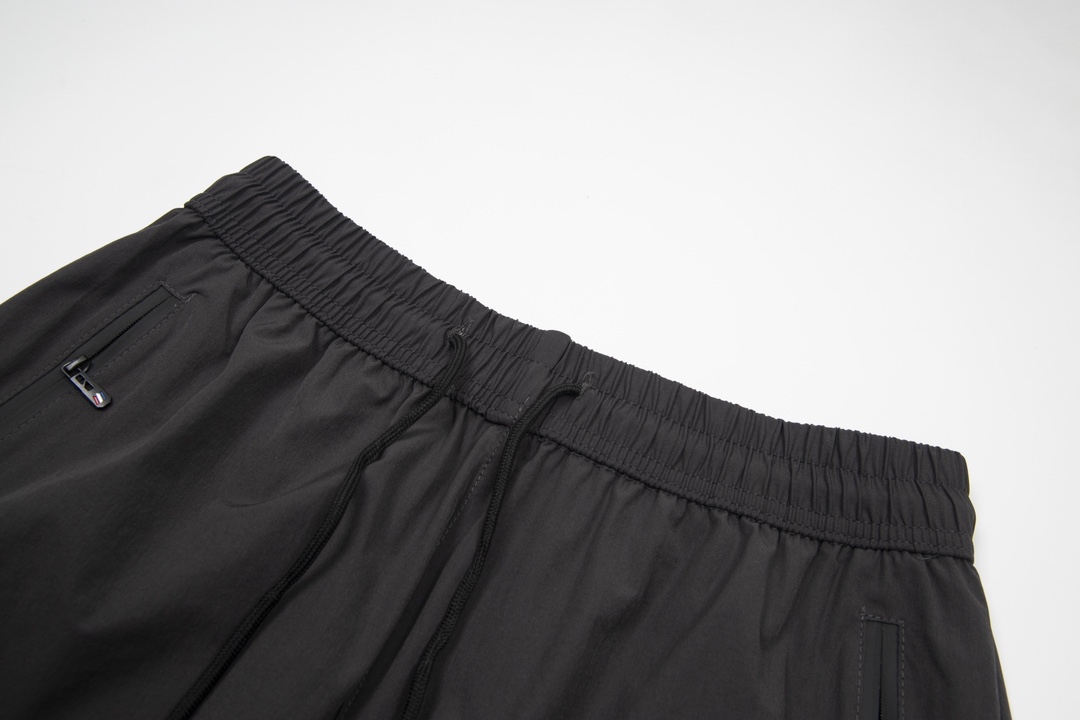 【BALENCIAGA  公式旗艦店】バレンシアガ   ショートパンツ  ご好評に付き再入荷！-BRAND OFF