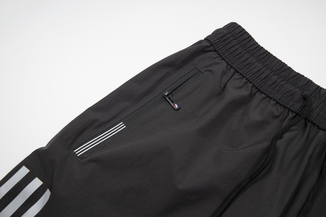 【BALENCIAGA  公式旗艦店】バレンシアガ   ショートパンツ  ご好評に付き再入荷！-BRAND OFF
