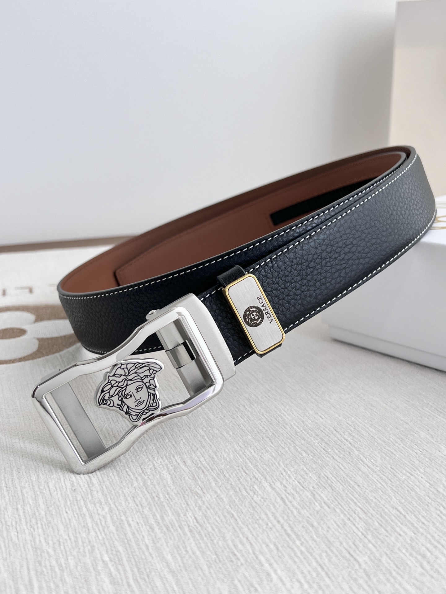 【VERSACE】(ヴェルサーチ) 3.5cmベルト メンズ 24706-BRAND OFF