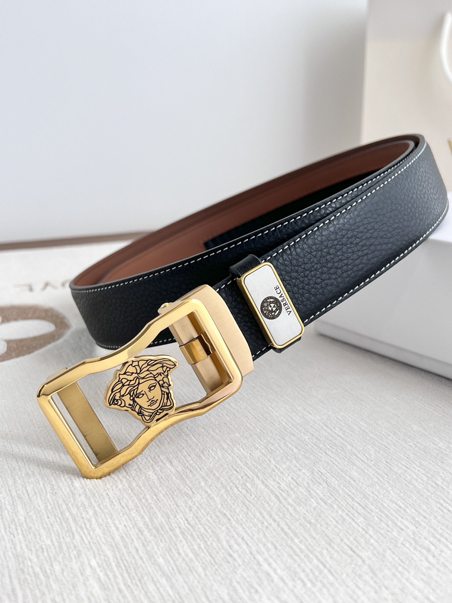 【VERSACE】(ヴェルサーチ) 3.5cmベルト メンズ 24706-BRAND OFF