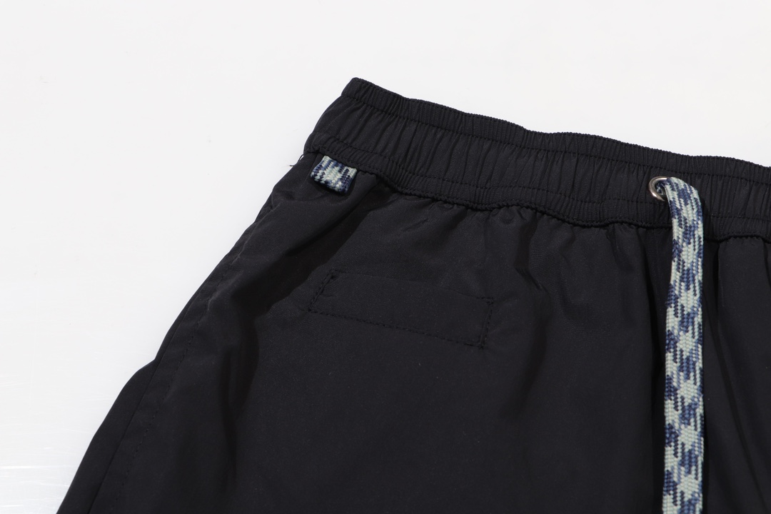 【BURBERRY  公式旗艦店】バーバリー ショートパンツご好評に付き再入荷！-BRAND OFF
