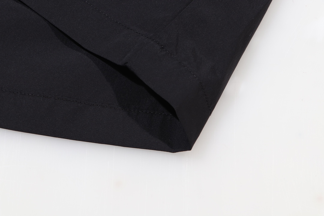 【BURBERRY  公式旗艦店】バーバリー ショートパンツご好評に付き再入荷！-BRAND OFF